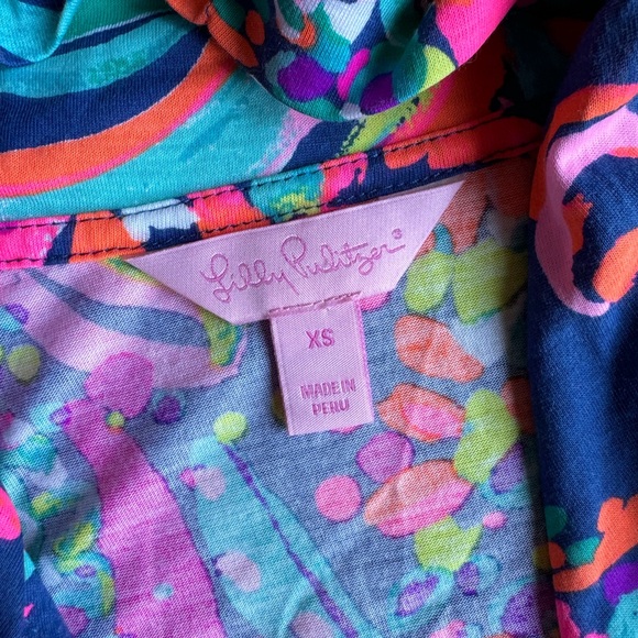 Lilly Pulitzer Heron Beach Loot Sleeveless Faux Wrap Blouse, size XS - Picture 6 of 8